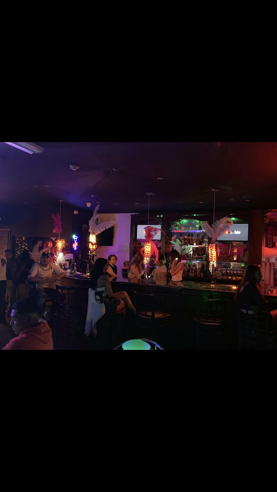 HOOKAHS Bar and Grill | restaurant | 3496 NW 32nd Ave, Miami, FL 33142, USA | 3052090431 OR +1 305-209-0431