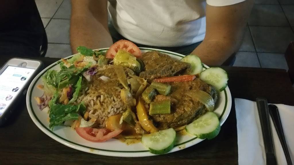 Elias Restaurant & Tavern | restaurant | 3310 Keele St, North York, ON M3M 2H7, Canada | 4166331735 OR +1 416-633-1735