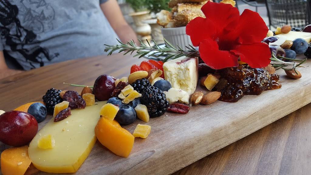 Lolas European Cafe | restaurant | Cookman Ave, Asbury Park, NJ 07712, USA | 7328073777 OR +1 732-807-3777