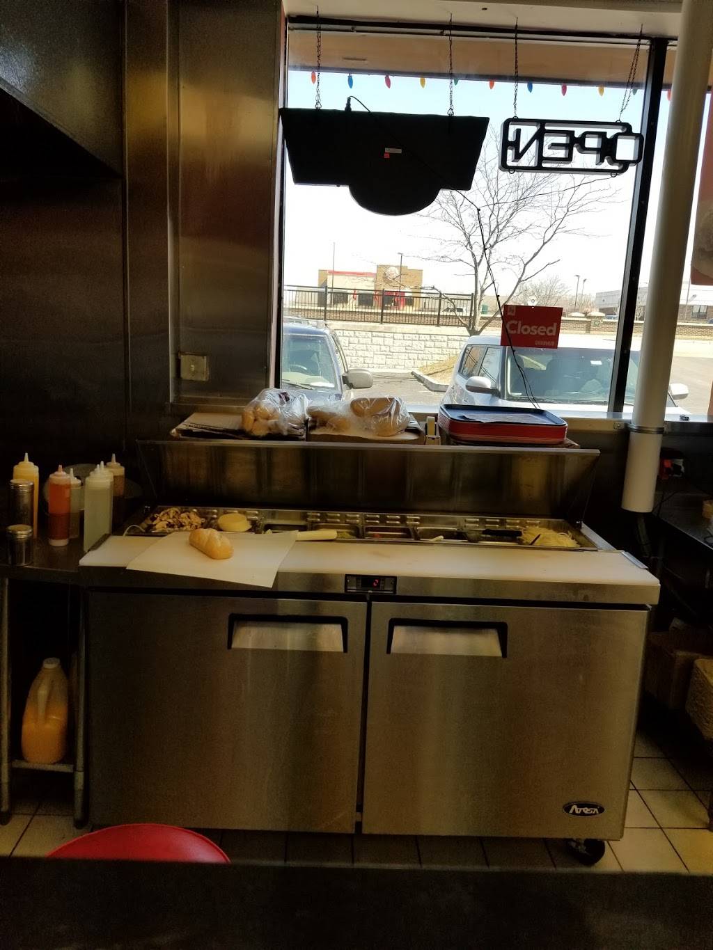 Emilios Philly Cheesesteak | restaurant | 14600 South La Grange Road, Orland Park, IL 60462, USA | 7089664648 OR +1 708-966-4648