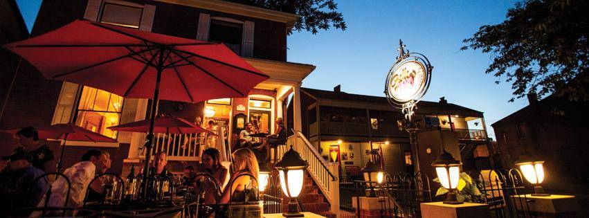Bella Vino Wine Bar | restaurant | 325 S Main St, St Charles, MO 63301, USA | 6367243434 OR +1 636-724-3434