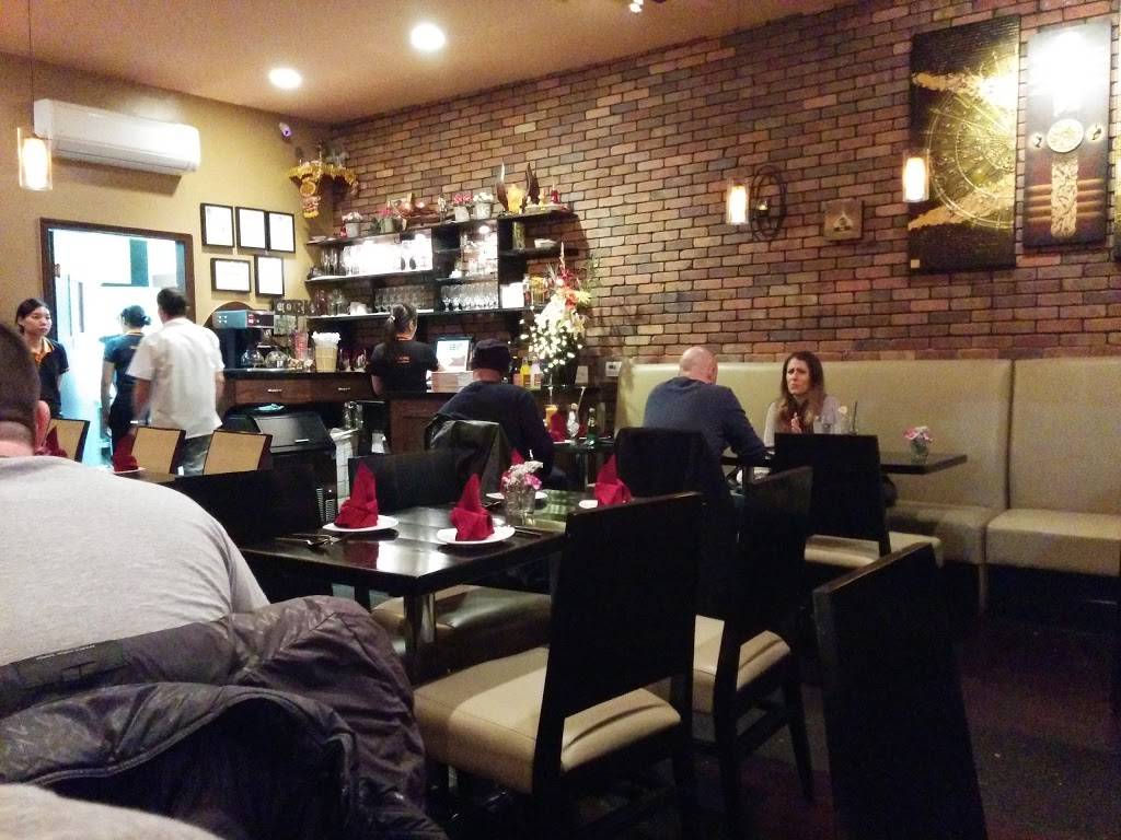 Tom Yum Koong | restaurant | 305 Boulevard, Hasbrouck Heights, NJ 07604, USA | 2012883840 OR +1 201-288-3840