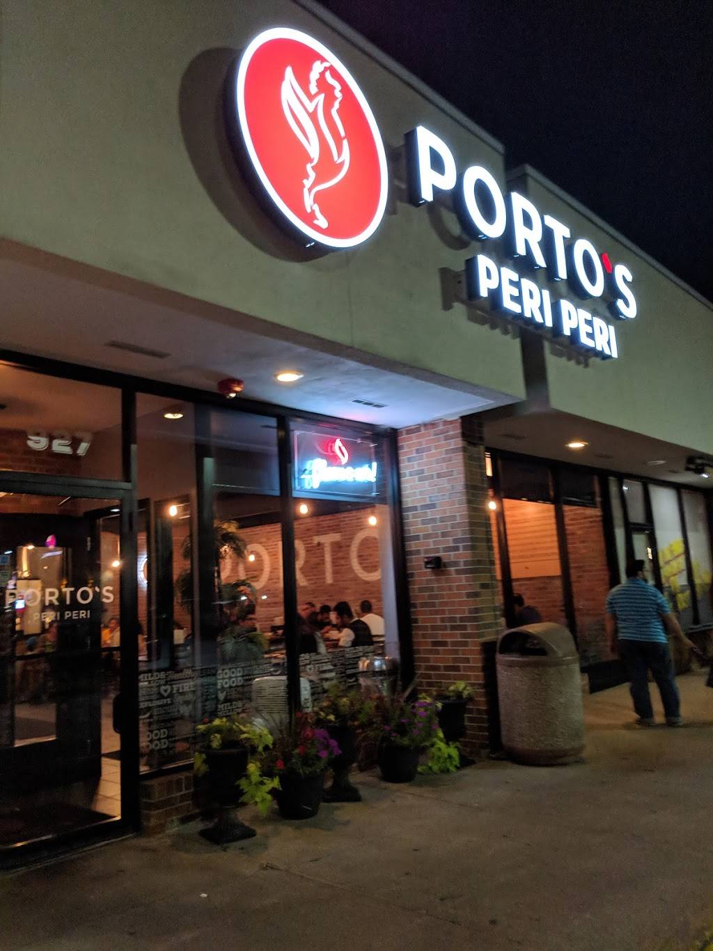 Portos Peri Peri | restaurant | 927 S Roselle Rd, Schaumburg, IL 60193, USA | 2242315900 OR +1 224-231-5900
