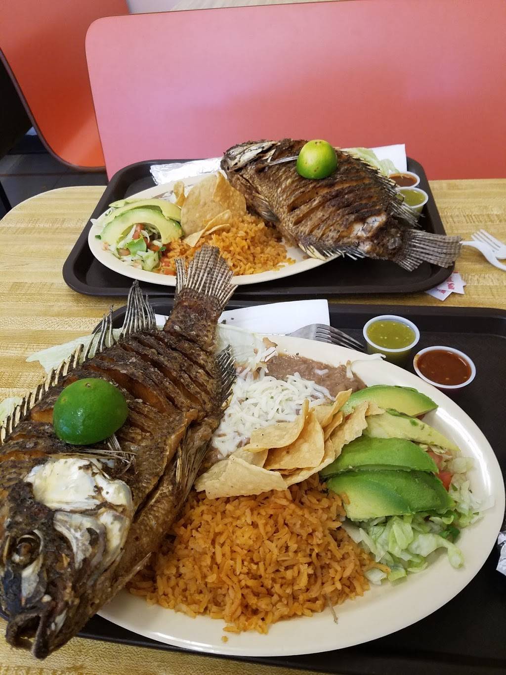 Tacos El Oso | restaurant | 14018 Van Nuys Blvd, Arleta, CA 91331, USA | 8188990627 OR +1 818-899-0627