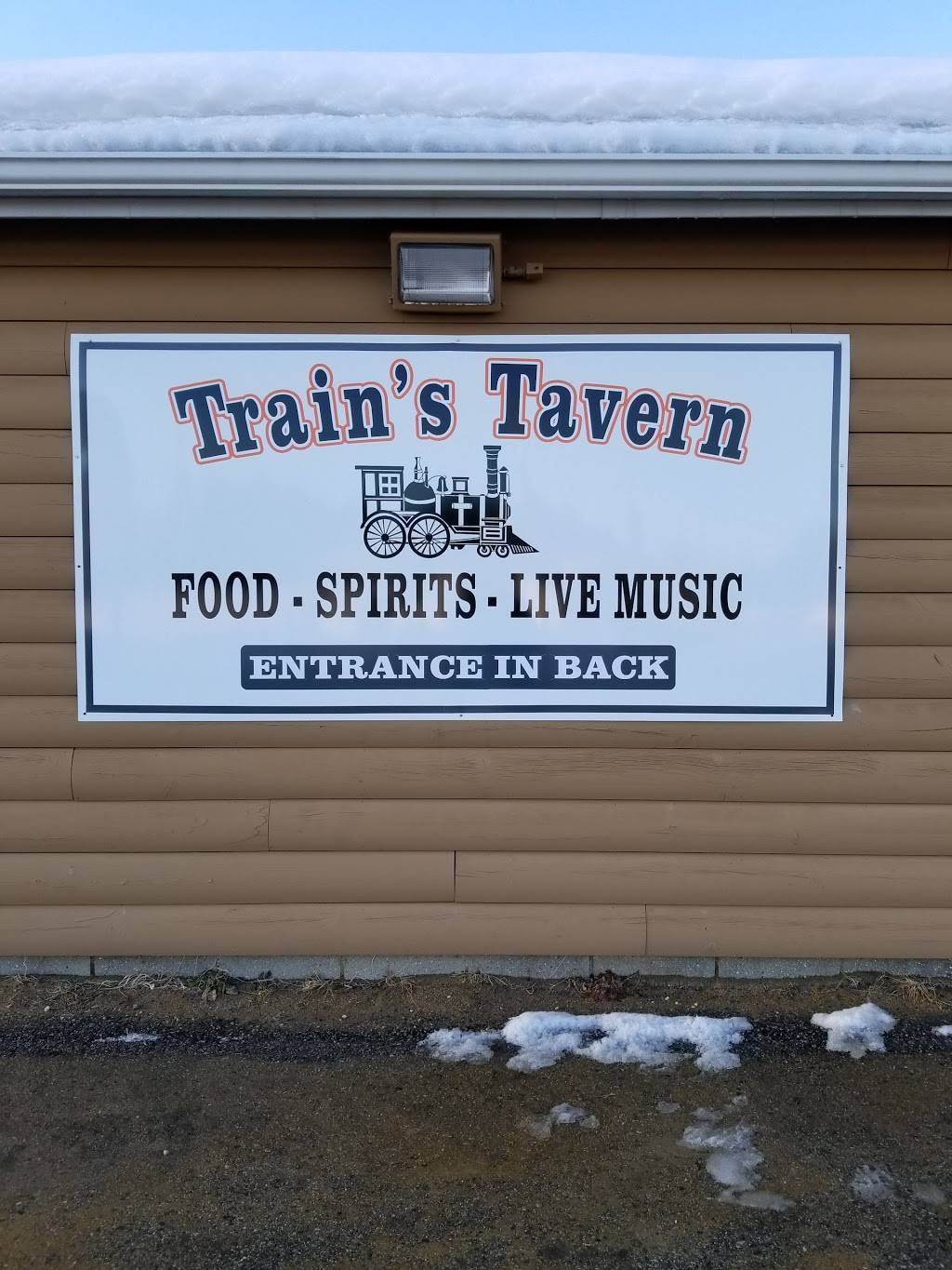 Trains Tavern | restaurant | US-202, Lebanon, ME 04027, USA | 2074576032 OR +1 207-457-6032