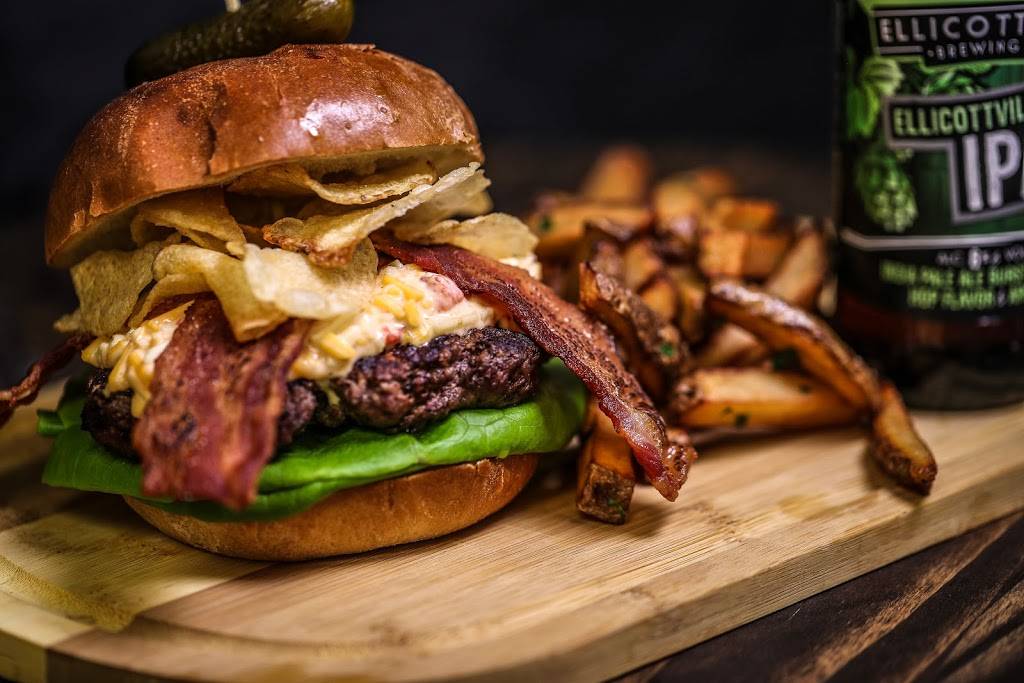 Pearl City Hops | restaurant | 150 W 4th St, Jamestown, NY 14701, USA | 7164887227 OR +1 716-488-7227