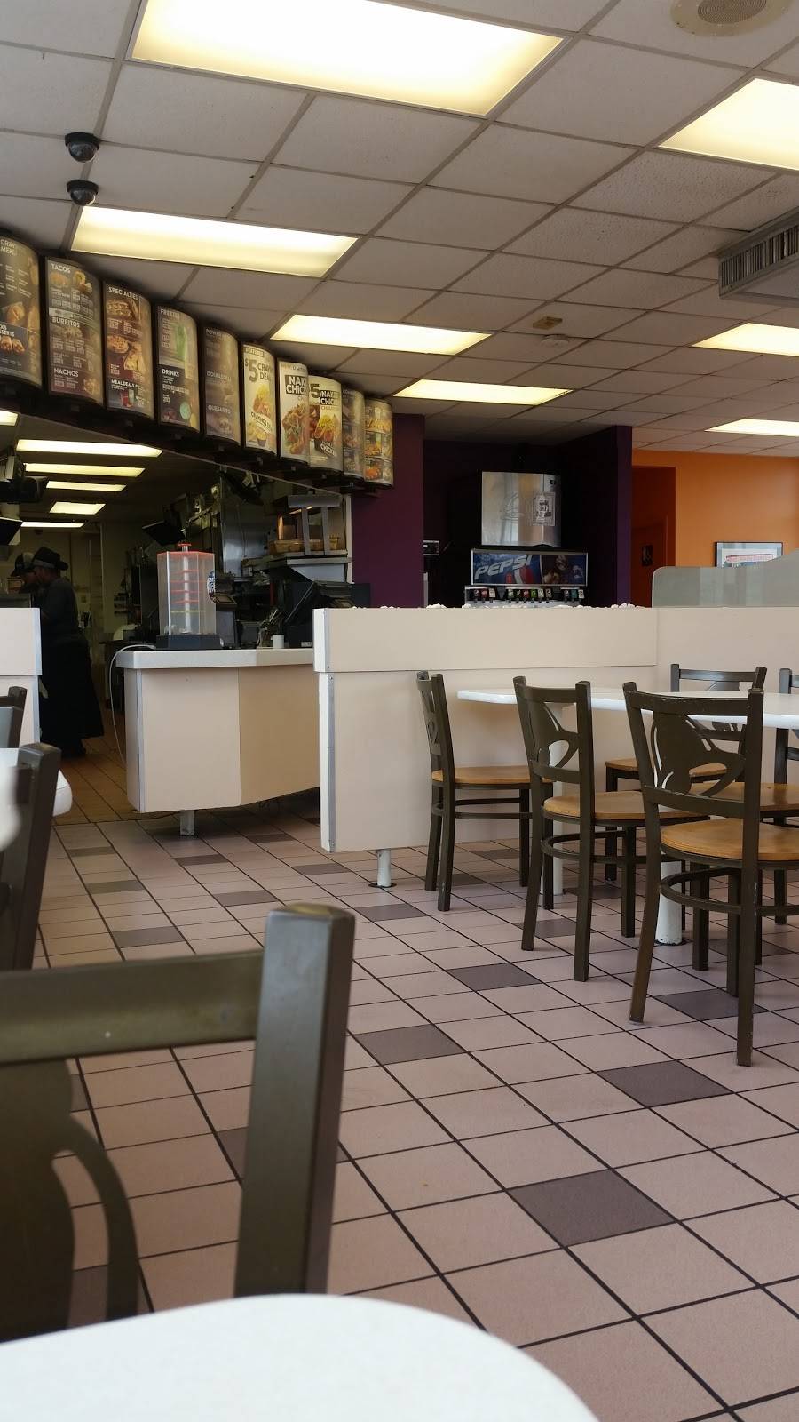 Taco Bell | meal takeaway | 220 NW 23rd St, Oklahoma City, OK 73103, USA | 4055240018 OR +1 405-524-0018