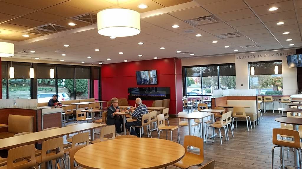 Wendys | restaurant | 159 Turnersburg Hwy, Statesville, NC 28625, USA | 7043803484 OR +1 704-380-3484