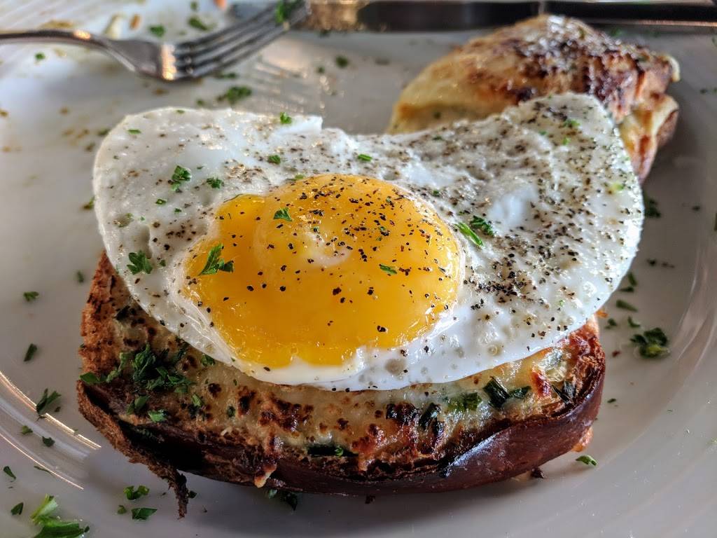 Creamy Spoon French Bistro | restaurant | 106 N Glendale Ave, Glendale, CA 91206, USA | 8186962775 OR +1 818-696-2775