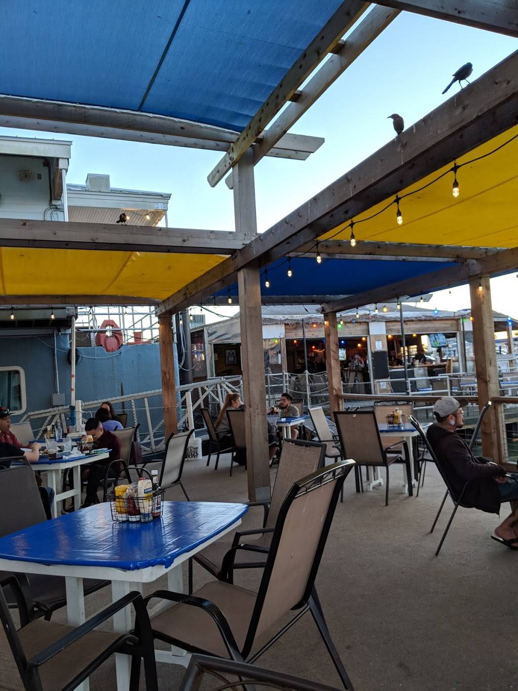 Tavern On the Bay | restaurant | 108 Peoples St, Corpus Christi, TX 78401, USA | 3618818503 OR +1 361-881-8503