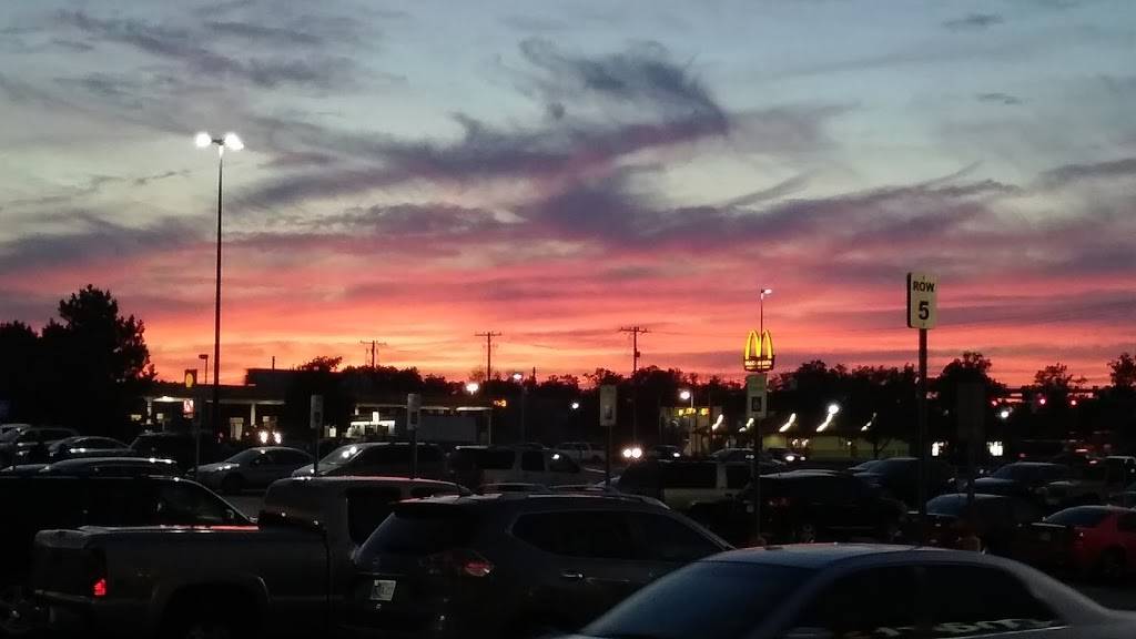 Subway Restaurants | restaurant | 2001 E 151st St, Carmel, IN 46033, USA | 3178449800 OR +1 317-844-9800