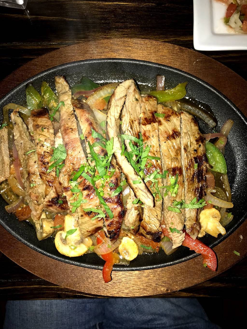 Las Margaritas | restaurant | 425 Graham Ave, Brooklyn, NY 11211, USA | 3478897885 OR +1 347-889-7885