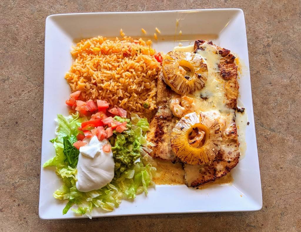 La Hacienda Mexican Restaurant | restaurant | 5905 W Kellogg Dr, Wichita, KS 67209, USA | 3164258711 OR +1 316-425-8711