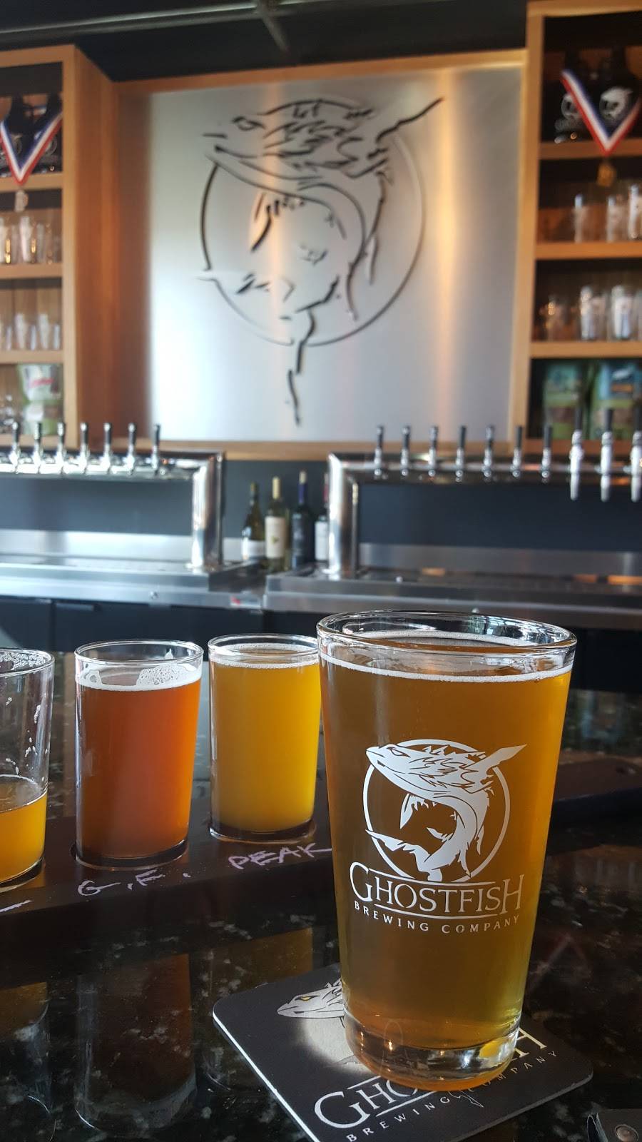 Ghostfish Brewing Company | restaurant | 2942 1st Ave S, Seattle, WA 98134, USA | 2063973898 OR +1 206-397-3898