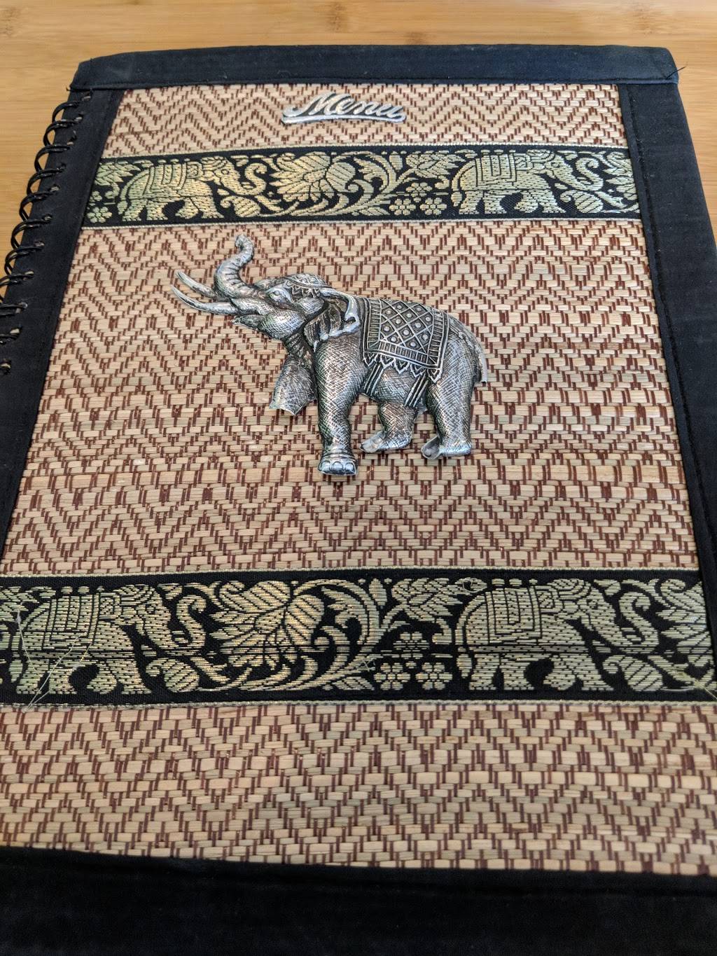 Coconut Thai Cuisine | restaurant | 18594 Ventura Blvd, Tarzana, CA 91356, USA | 8189389448 OR +1 818-938-9448