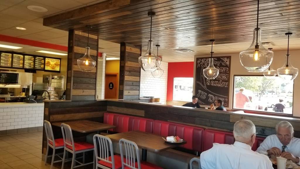 Arbys | restaurant | 715 N Gilbert Rd, Gilbert, AZ 85234, USA | 4809263536 OR +1 480-926-3536