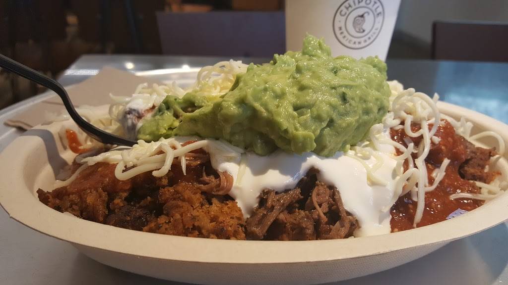 Chipotle Mexican Grill | restaurant | 6707 Old Dominion Dr Ste 110, McLean, VA 22101, USA | 5715331815 OR +1 571-533-1815