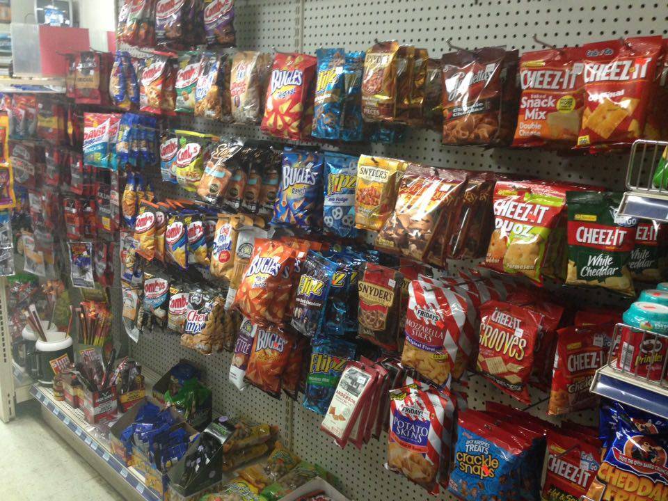 Hubbardston liquors & food Market | bakery | 32 Main St, Hubbardston, MA 01452, USA | 9789285038 OR +1 978-928-5038