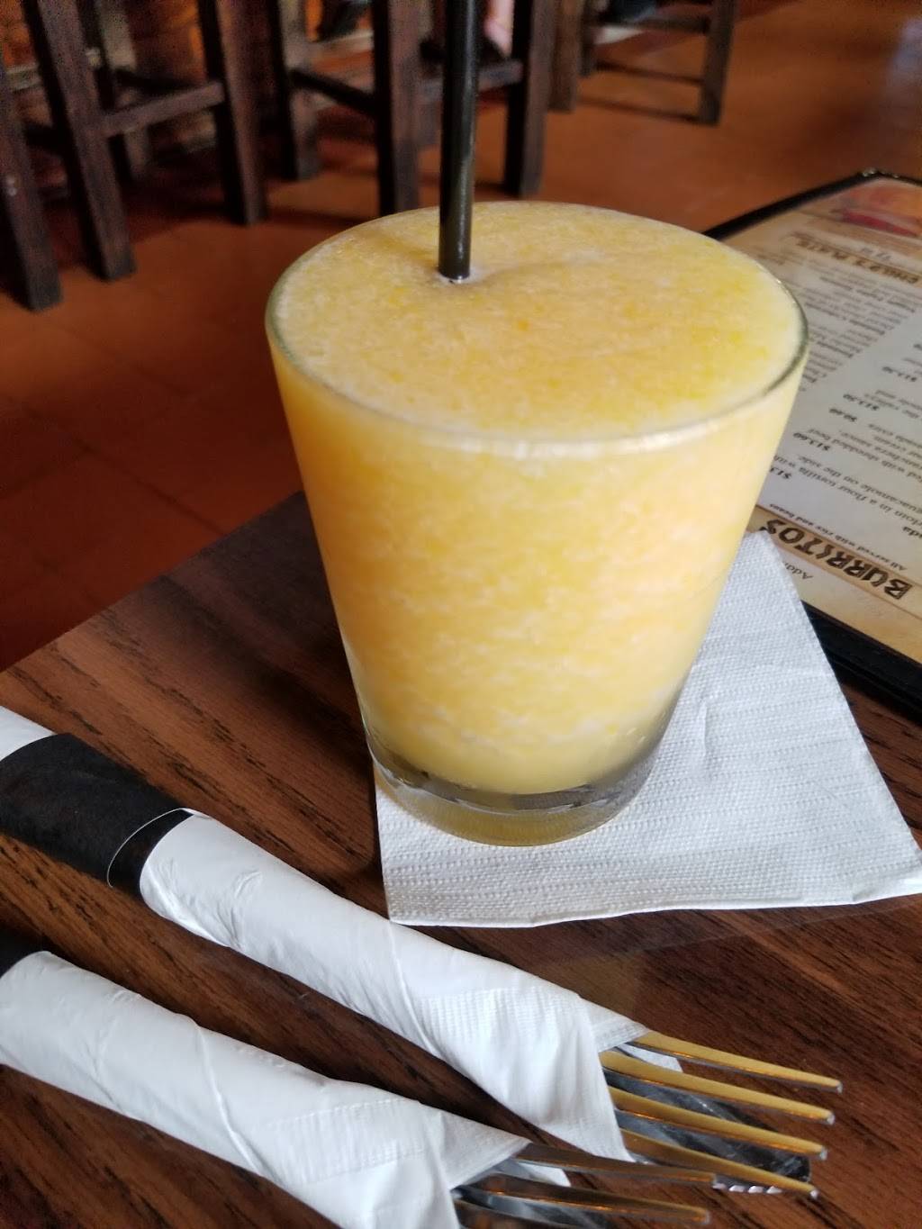 Mucho Mas | restaurant | 10405 Burbank Blvd, North Hollywood, CA 91601, USA | 8189800300 OR +1 818-980-0300