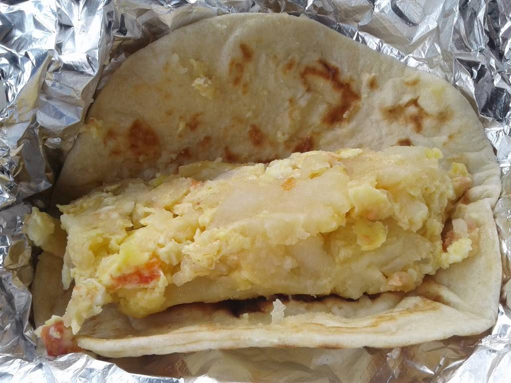 Thrif-T-Mart | restaurant | 6703 S Zarzamora St, San Antonio, TX 78224, USA | 2109223351 OR +1 210-922-3351