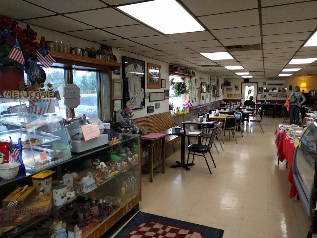 Annies Kitchen Country Restaurant | restaurant | 414 S Main St, Accident, MD 21520, USA | 3017468578 OR +1 301-746-8578