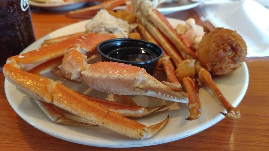 Captain Georges Seafood Restaurant | restaurant | 705 S Croatan Hwy, Kill Devil Hills, NC 27948, USA | 2524806677 OR +1 252-480-6677