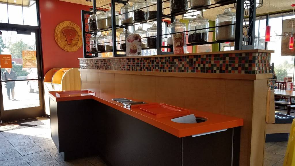 Popeyes Louisiana Kitchen | restaurant | 1530 Chester Pike, Eddystone, PA 19022, USA | 6108764550 OR +1 610-876-4550