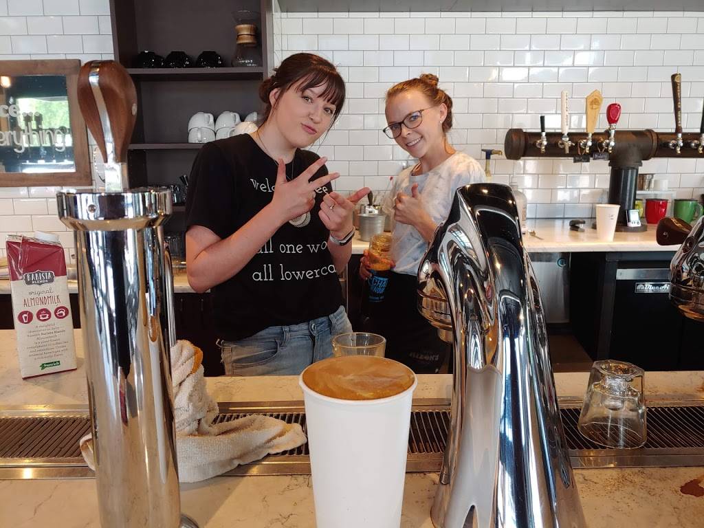 Nixons Coffee House | cafe | 695 E Louisiana Ave, Denver, CO 80210, USA | 3035045224 OR +1 303-504-5224