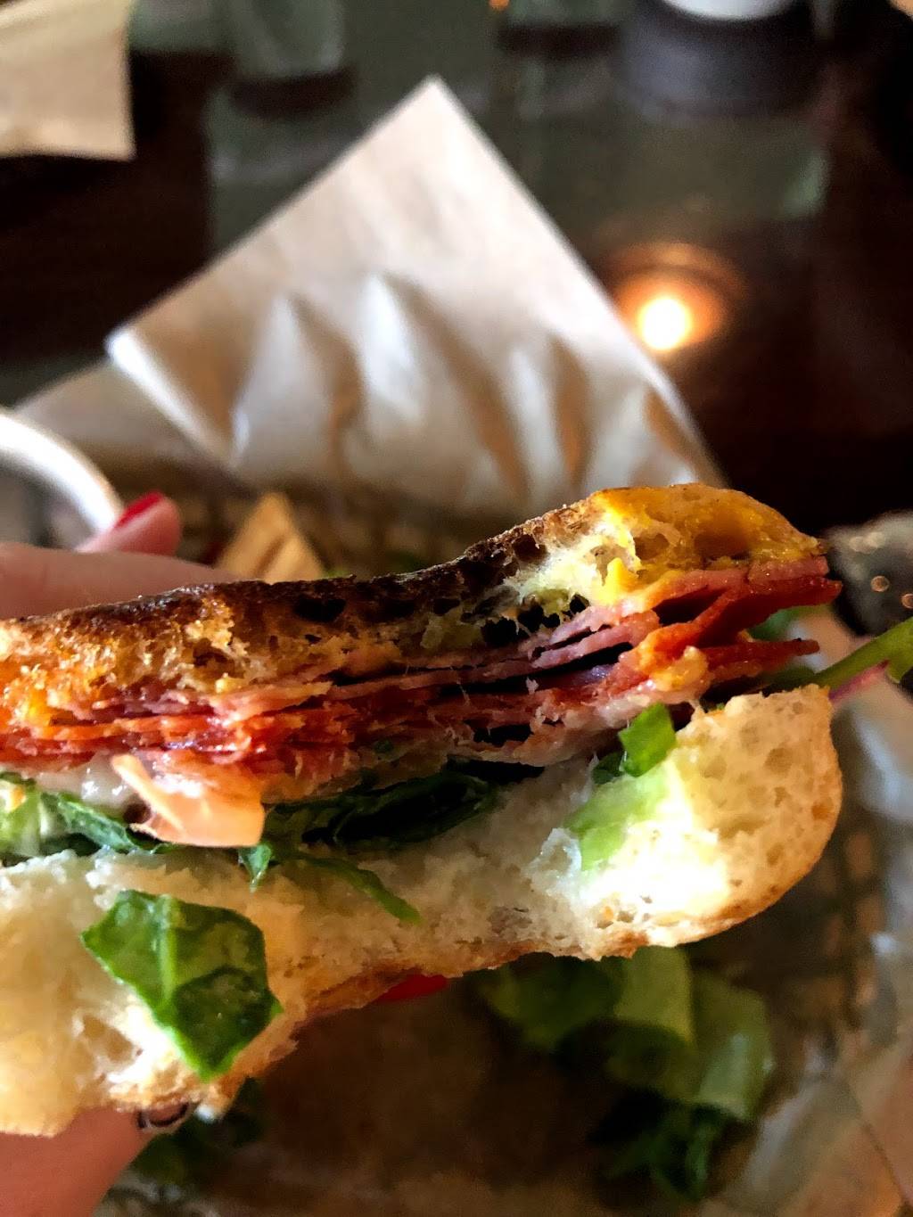 J-Birds Deli & Ales | restaurant | 106 W Marion St, Shelby, NC 28150, USA | 7044069641 OR +1 704-406-9641