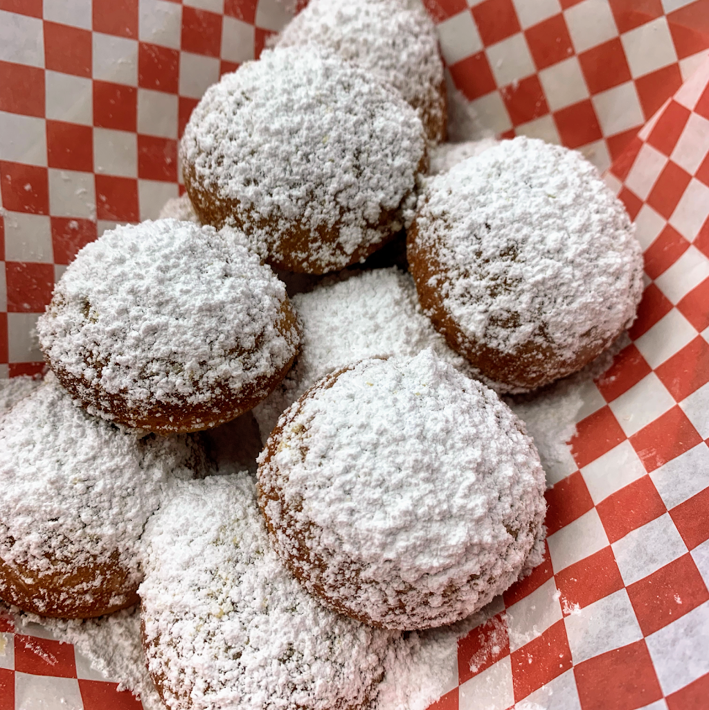 CJs Chicken | restaurant | 229 S Western Ave, Chicago, IL 60612, USA | 7732190606 OR +1 773-219-0606