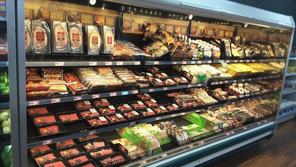 Braums Ice Cream & Burger Restaurant | restaurant | 1304 Garth Brooks Blvd, Yukon, OK 73099, USA | 4053542619 OR +1 405-354-2619