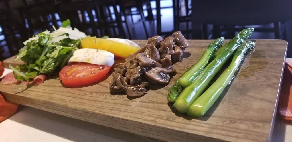 Pagliaccis Trattoria Taverna | meal delivery | 4366 Coldwater Canyon Ave, Studio City, CA 91604, USA | 8185064111 OR +1 818-506-4111