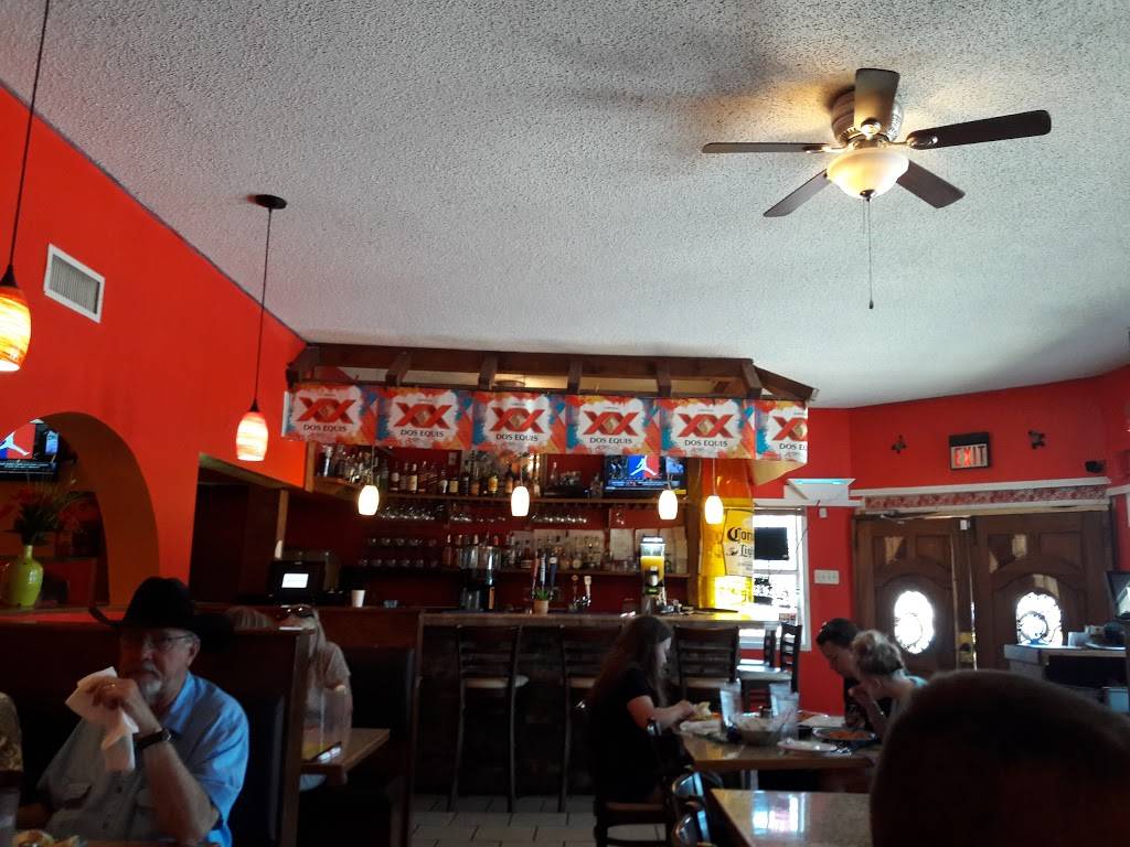 Habaneros Mexican Grill | restaurant | 100 Lincoln St, Carthage, MO 64836, USA | 4172379335 OR +1 417-237-9335