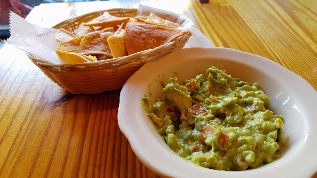 New Mexico Place | restaurant | 189 Graham Ave, Brooklyn, NY 11206, USA | 7183024573 OR +1 718-302-4573