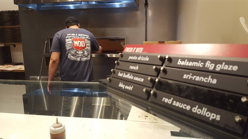MOD Pizza | restaurant | 617 N Redwood Rd #115, Saratoga Springs, UT 84045, USA | 3852471051 OR +1 385-247-1051