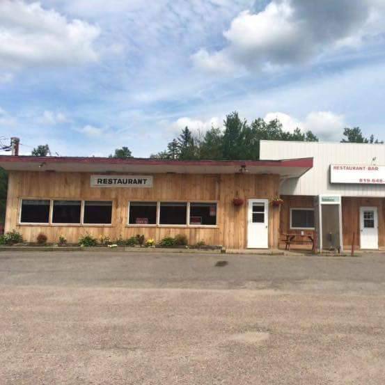 Le Voyageur Restaurant | restaurant | 1068 QC-148, Bryson, QC J0X 1H0, Canada | 8196485667 OR +1 819-648-5667