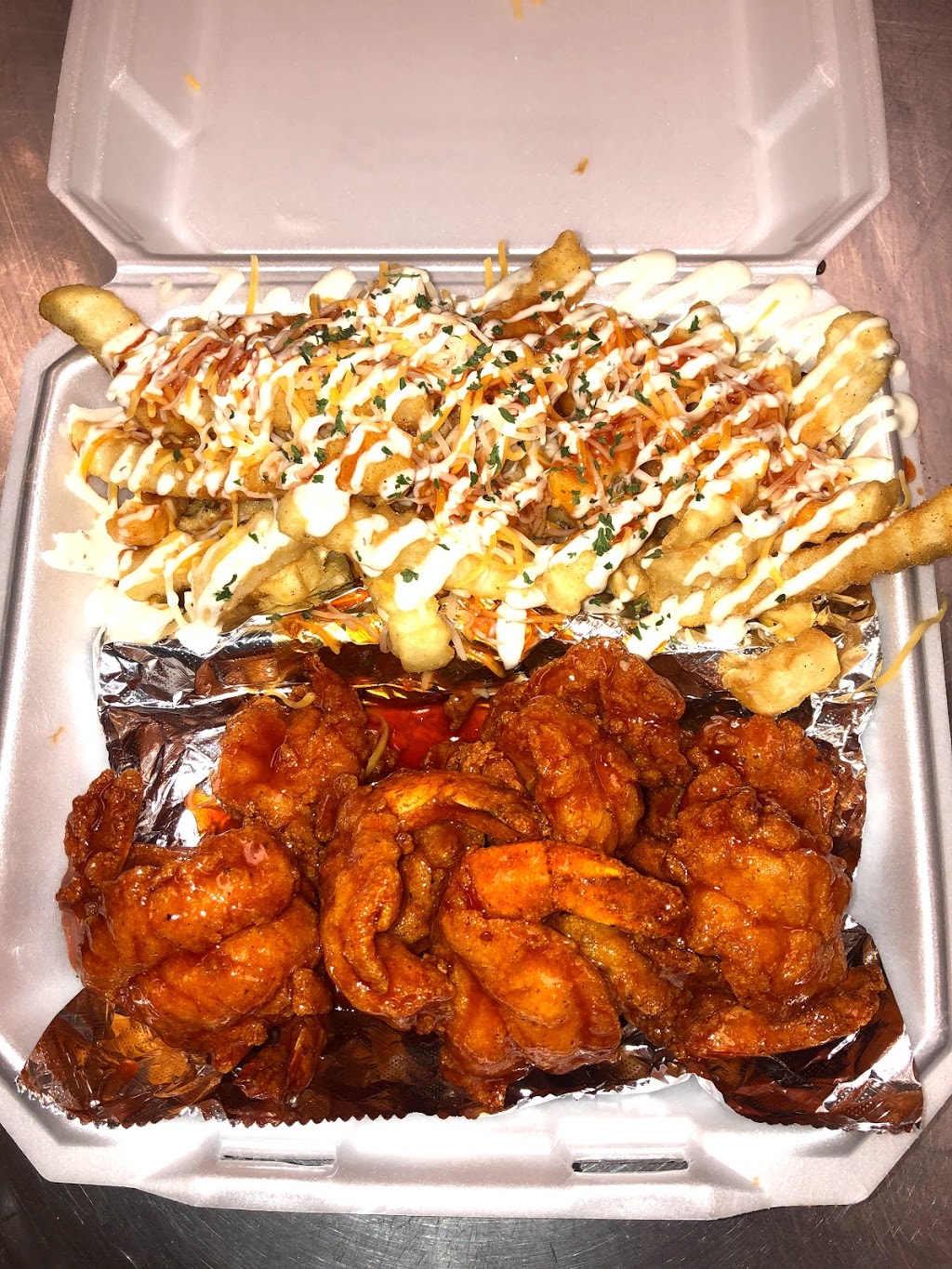 Happy tails seafood | restaurant | 4880 Lakeland Dr, Mobile, AL 36619, USA | 2514089839 OR +1 251-408-9839