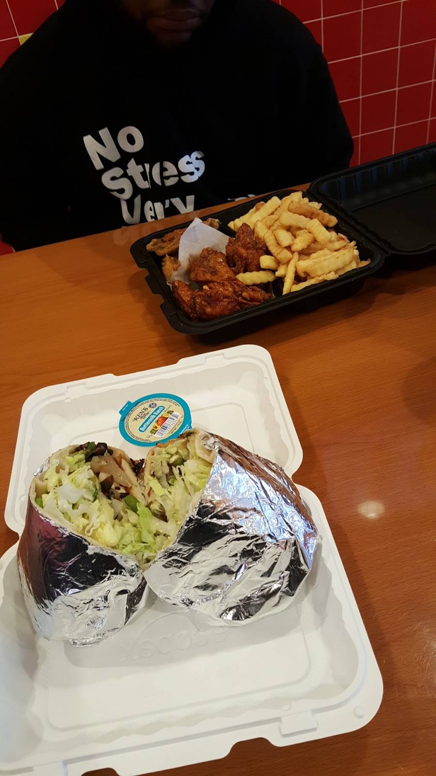 Americas Best Wings | restaurant | 15500 Annapolis Rd, Bowie, MD 20715, USA | 3018059464 OR +1 301-805-9464