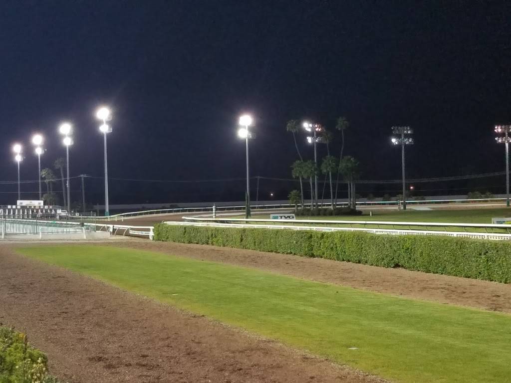 Los Alamitos Race Course | restaurant | 4961 Katella Ave, Cypress, CA 90720, USA | 7148202800 OR +1 714-820-2800