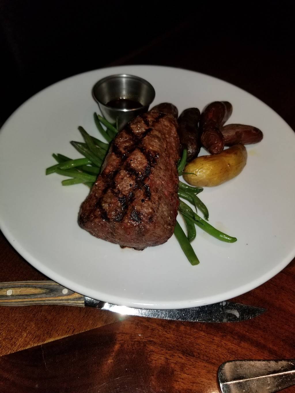 Square 22 Restaurant and Bar | restaurant | 13485 Pearl Rd, Strongsville, OH 44136, USA | 4402688322 OR +1 440-268-8322