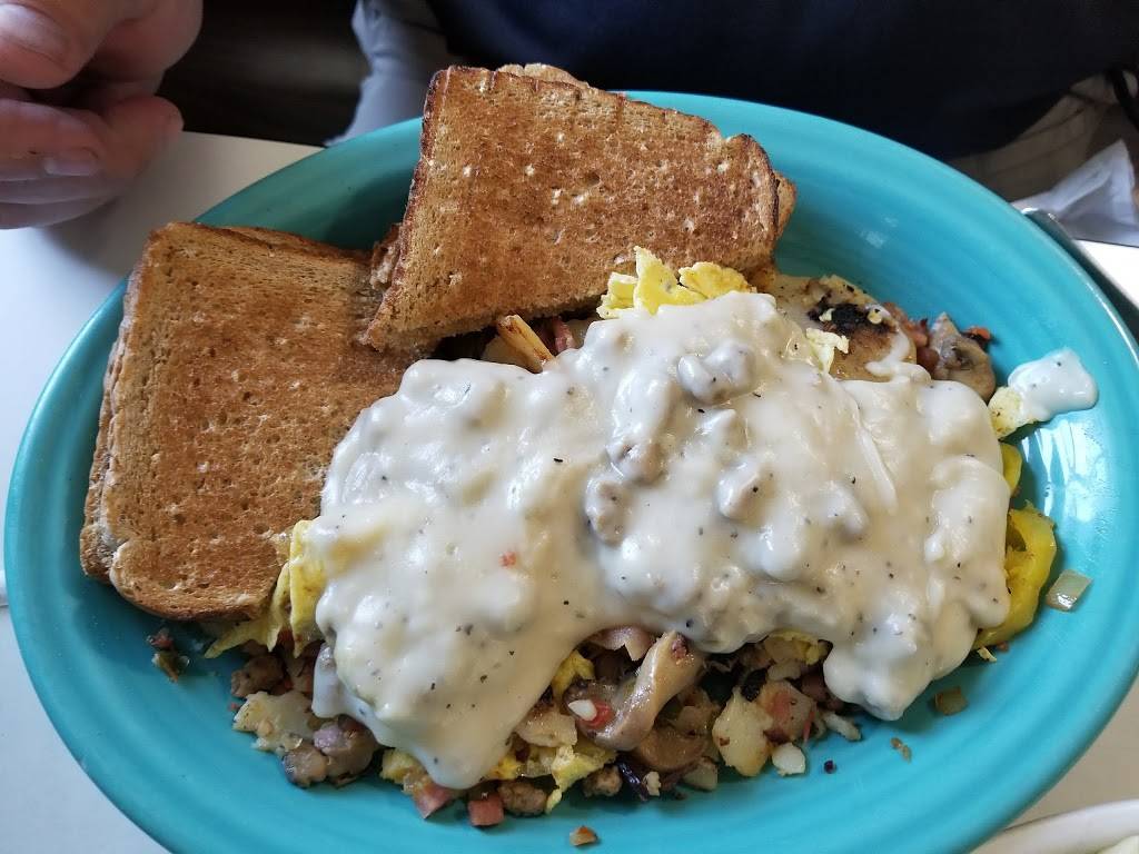 Breakfast at Tiffanys | restaurant | 45 S Walnut St, Sharpsville, PA 16150, USA | 7249621366 OR +1 724-962-1366