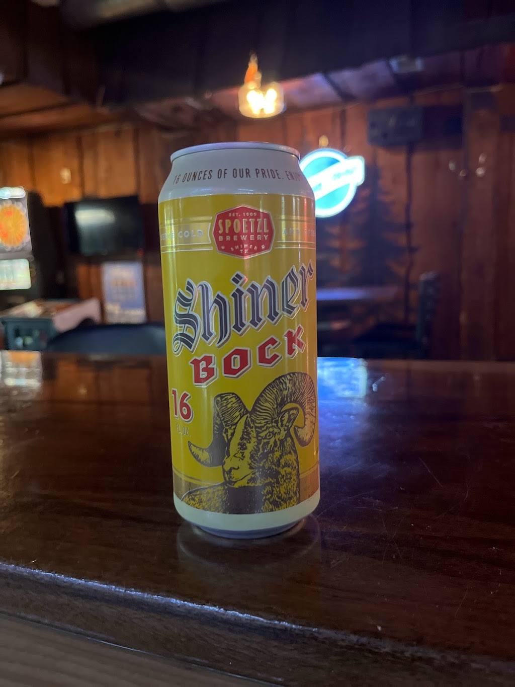 Filoneks Bar and Grill | restaurant | 6213 N Milwaukee Ave, Chicago, IL 60646, USA | 7737755010 OR +1 773-775-5010