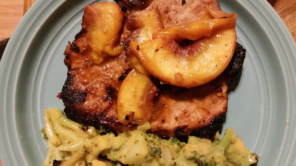 Twisted TAIL BBQ Catering | restaurant | 4240 Florance Rd, Ponder, TX 76259, USA | 9403909871 OR +1 940-390-9871