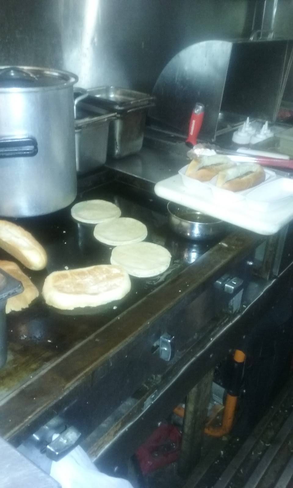 Geronimos Tacos Y Hot dogs | restaurant | 3350 W Valencia Rd, Tucson, AZ 85746, USA | 5208913976 OR +1 520-891-3976