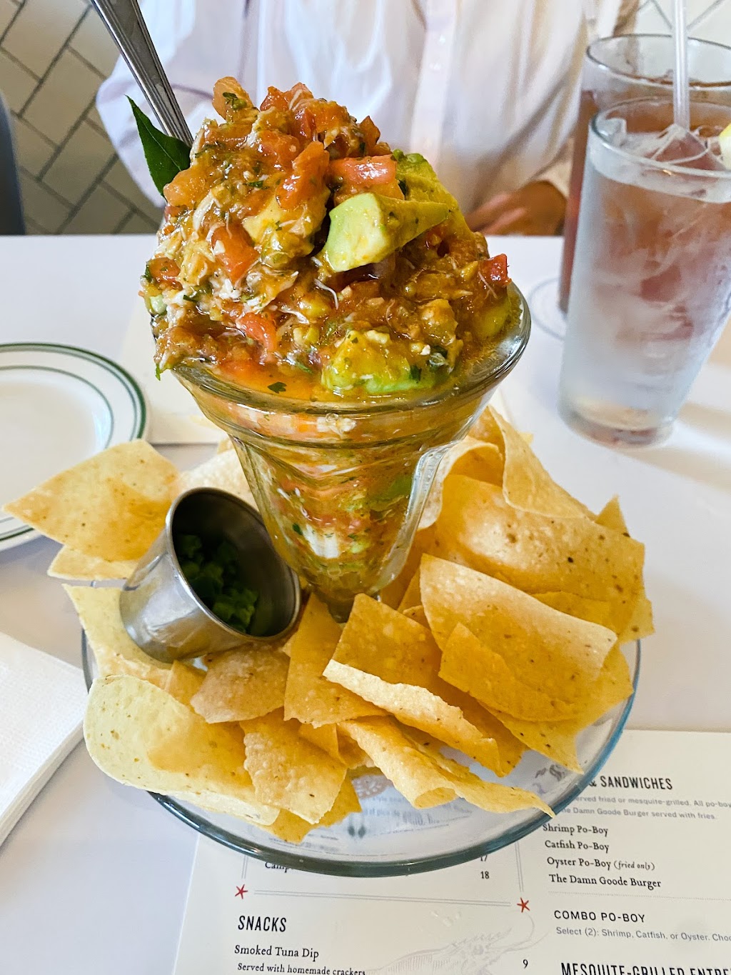 Goode Company Seafood | restaurant | 2621 Westpark Dr, Houston, TX 77098, USA | 7135237154 OR +1 713-523-7154