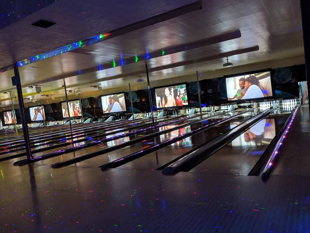 Del Mar Lanes | cafe | 3020 Mangum Rd, Houston, TX 77092, USA | 7136822506 OR +1 713-682-2506