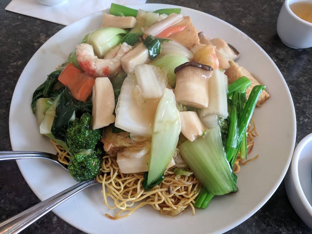 Buddhas Vegan Restaurant | restaurant | 666 Dundas St W, Toronto, ON M5T 1H9, Canada | 4166033811 OR +1 416-603-3811
