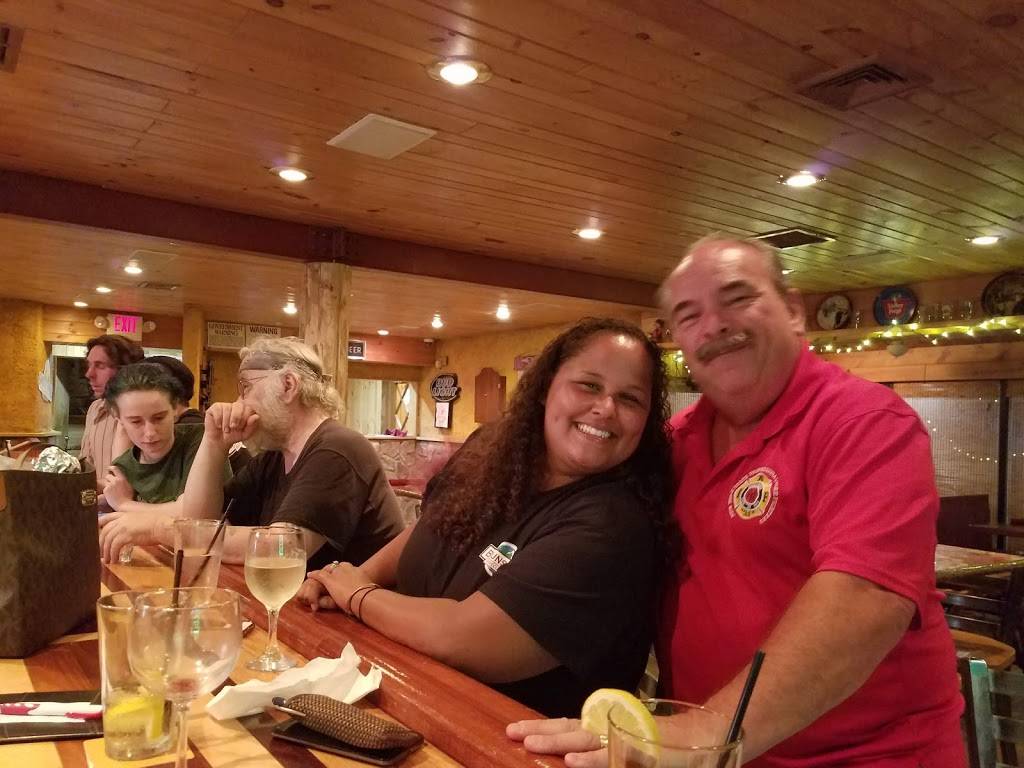 Brunswick BBQ & Brew | restaurant | 3925 NY-2, Troy, NY 12180, USA | 5182799993 OR +1 518-279-9993