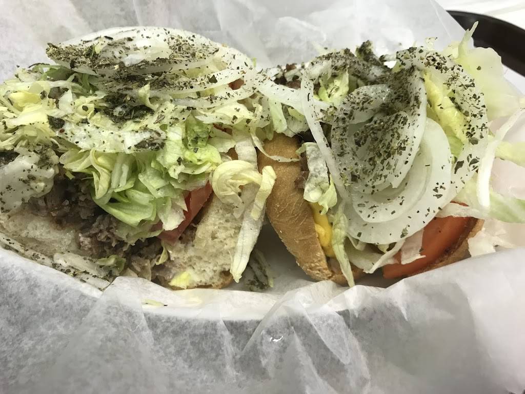 Hoagie Hut | meal takeaway | 2807 Grand Ave, Waukegan, IL 60085, USA | 8472498300 OR +1 847-249-8300