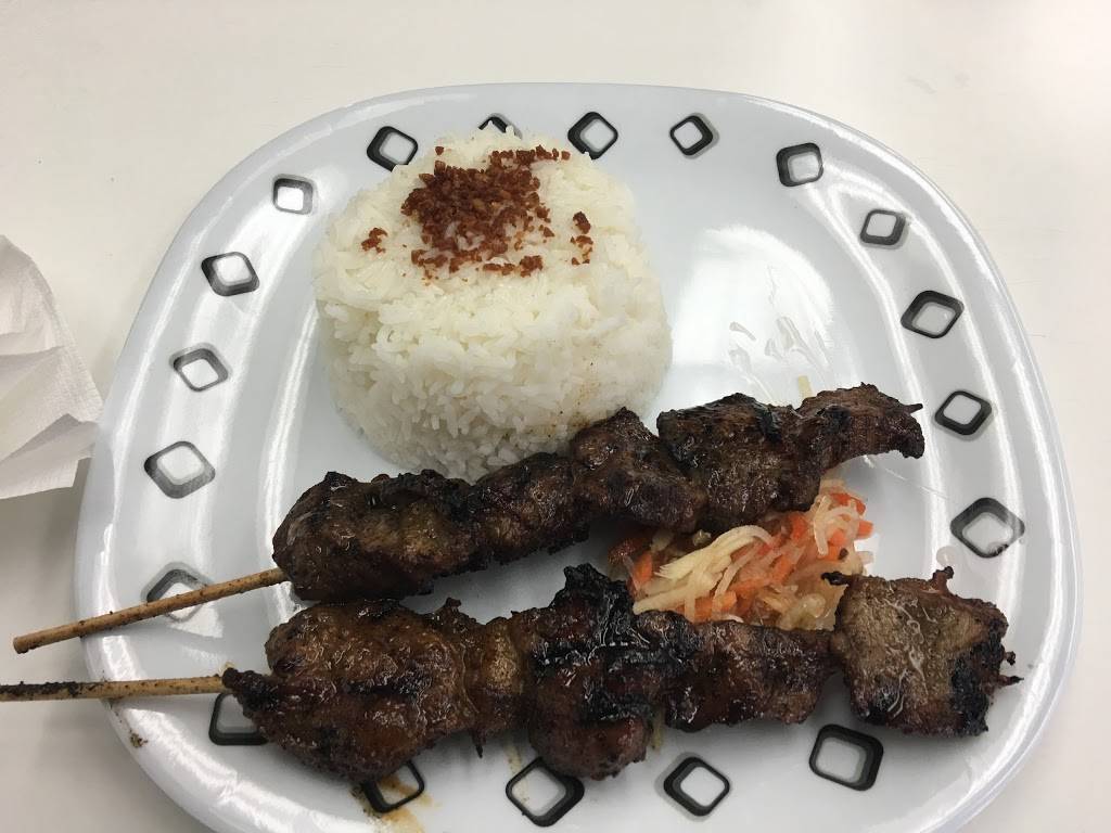 Lolas Kusina | restaurant | 96 Rexdale Blvd #4, Etobicoke, ON M9W 1N7, Canada | 4167924742 OR +1 416-792-4742